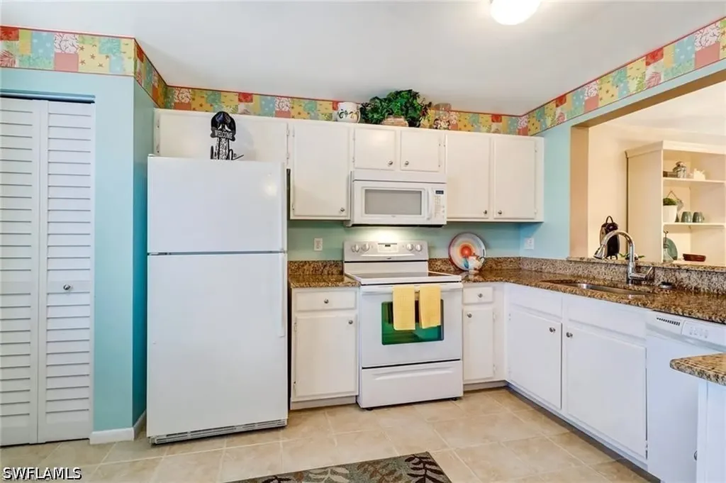 1330 Derbyshire Court Naples FL 34116