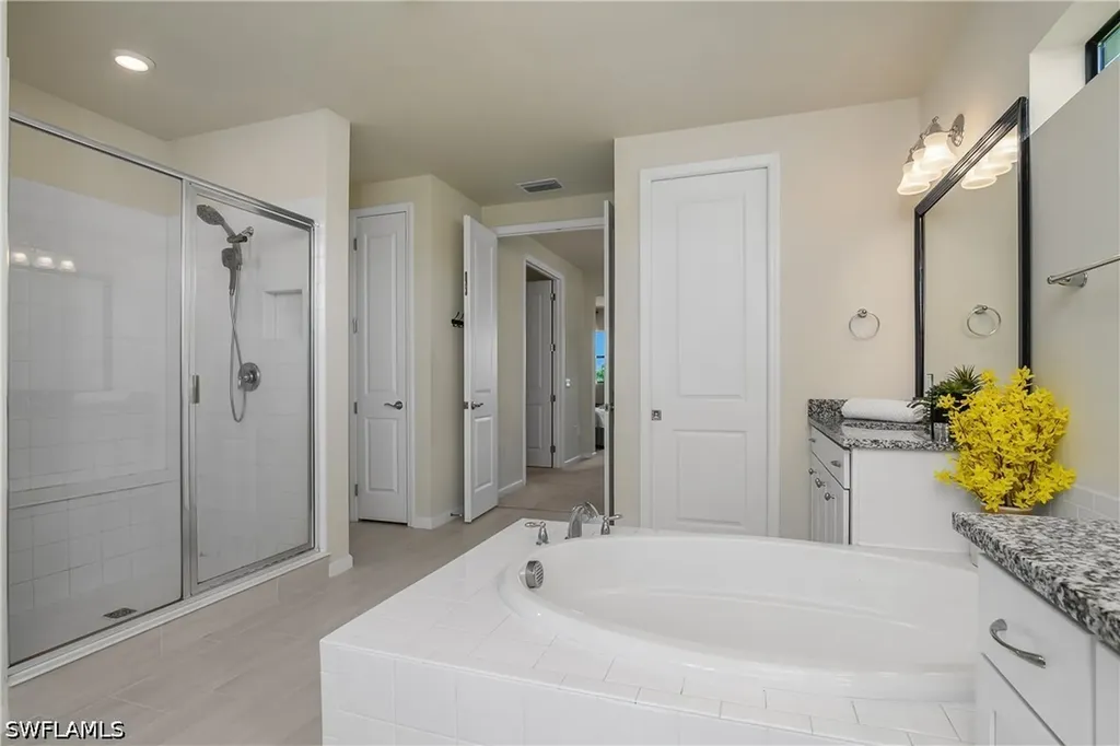 17628 Kinzie Lane Estero FL 33928