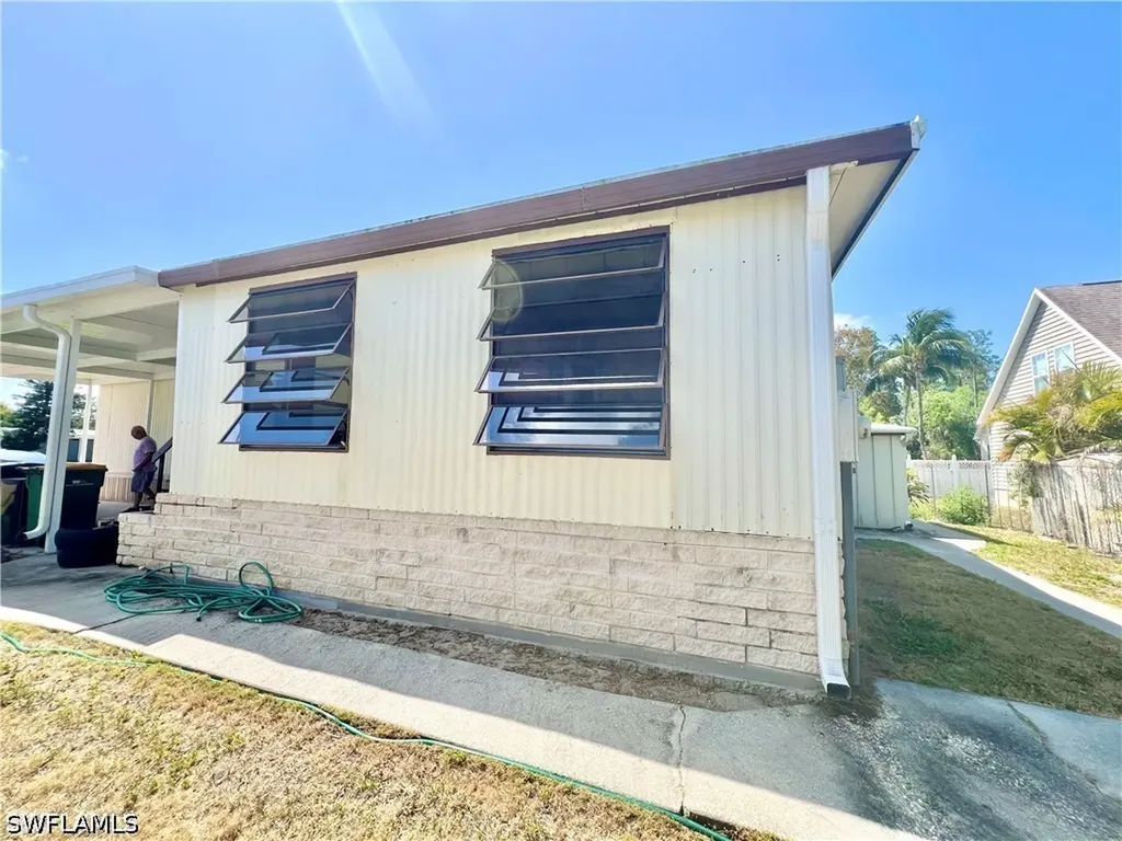 573 Cape Florida Lane Naples FL 34104