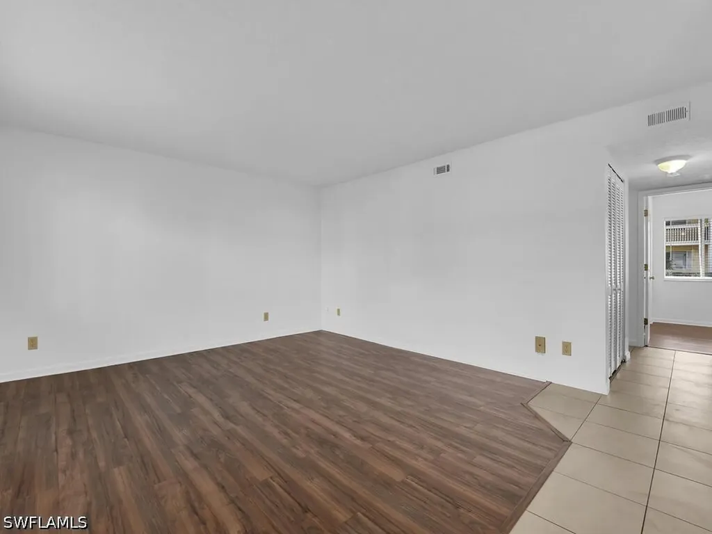 4617 Bayshore Drive Naples FL 34112