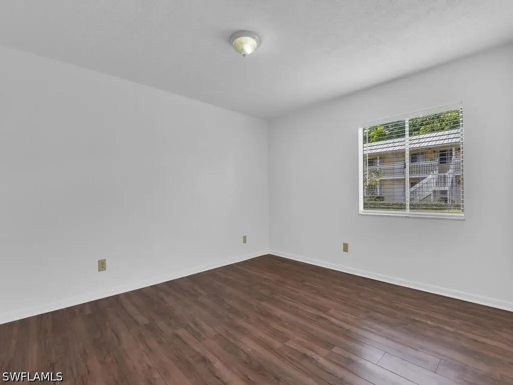 4617 Bayshore Drive Naples FL 34112
