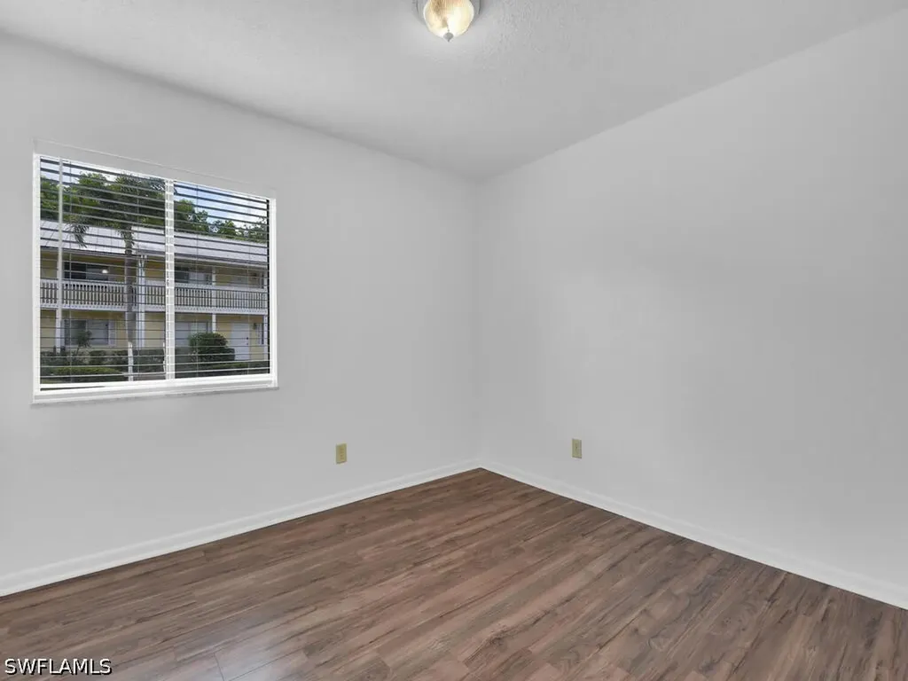 4617 Bayshore Drive Naples FL 34112