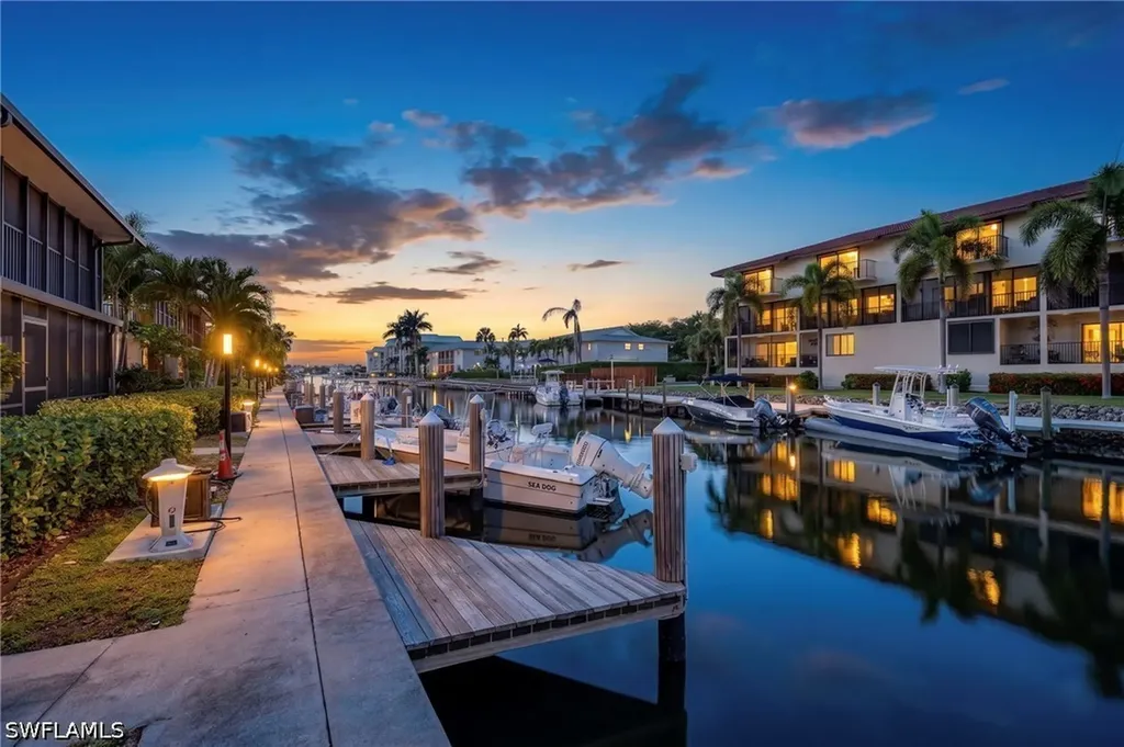 1379 Chesapeake Avenue Naples FL 34102