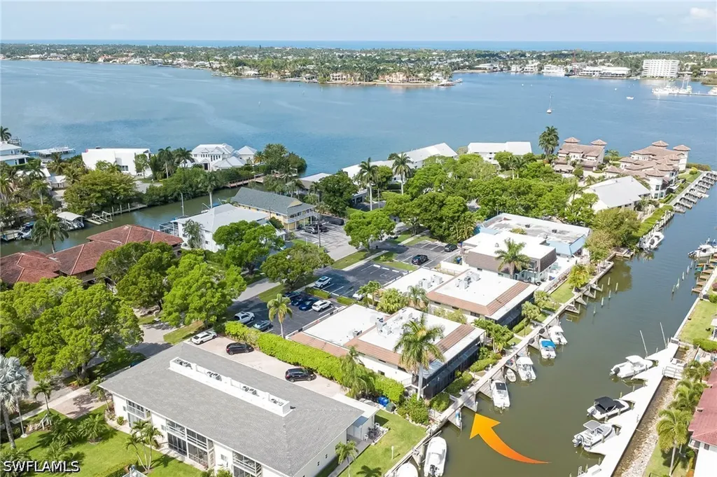 1379 Chesapeake Avenue Naples FL 34102