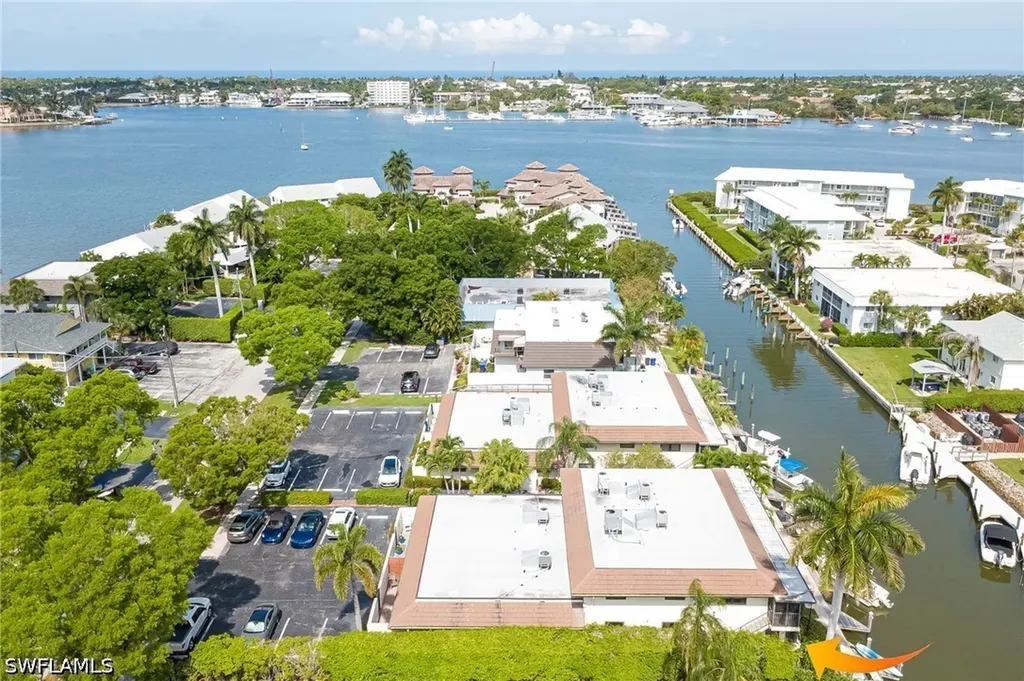 1379 Chesapeake Avenue Naples FL 34102