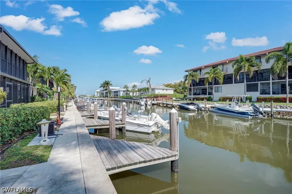 1379 Chesapeake Avenue Naples FL 34102