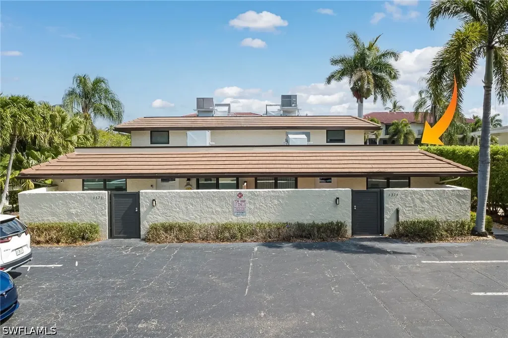 1379 Chesapeake Avenue Naples FL 34102