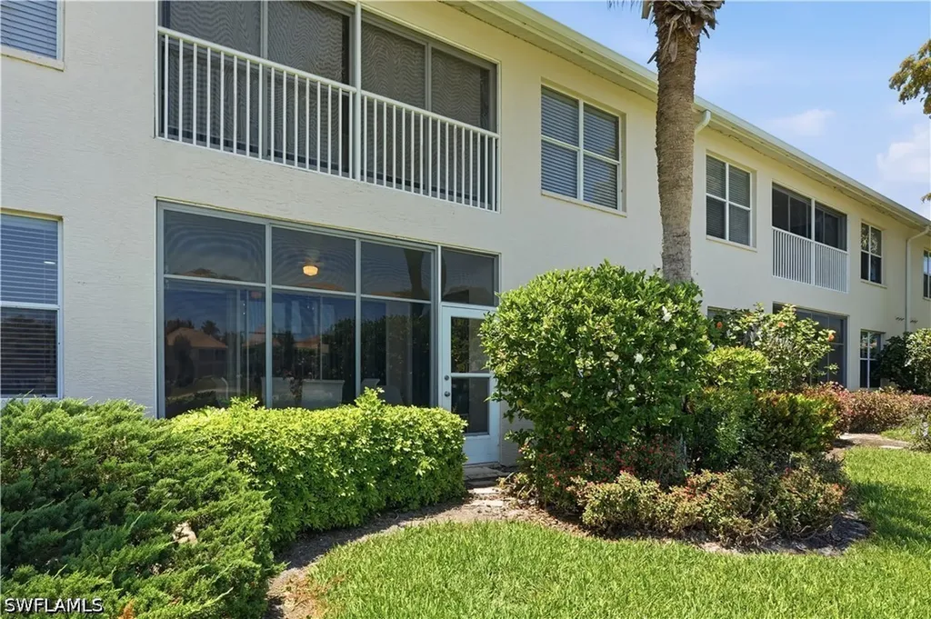 800 Carrick Bend Circle Naples FL 34110