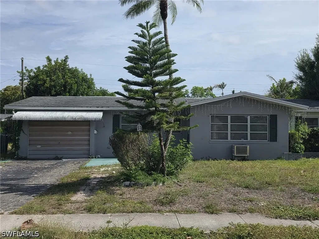 33 Broadway Circle Fort Myers FL 33901