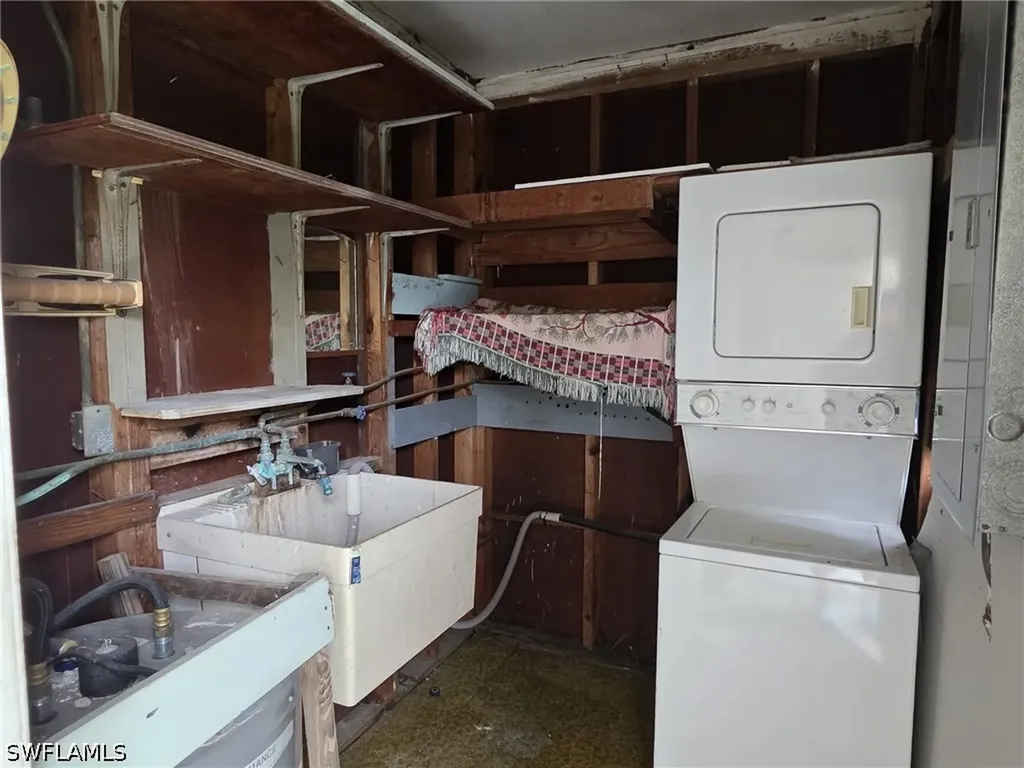 33 Broadway Circle Fort Myers FL 33901