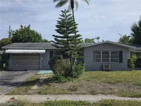 33 Broadway Circle Fort Myers FL 33901