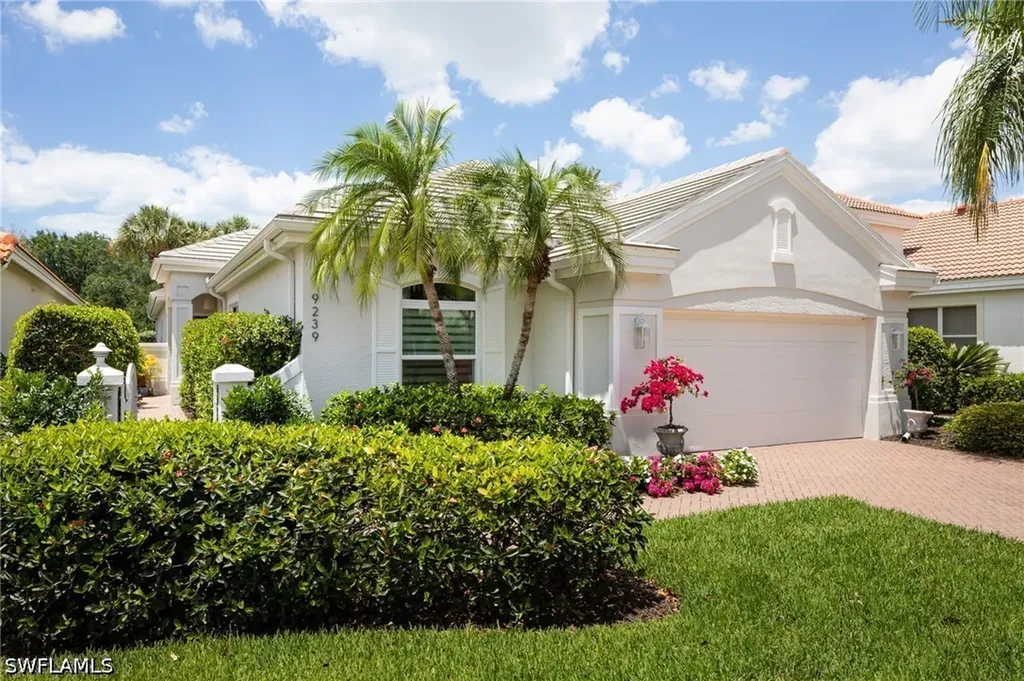 9239 Troon Lakes Drive Naples FL 34109