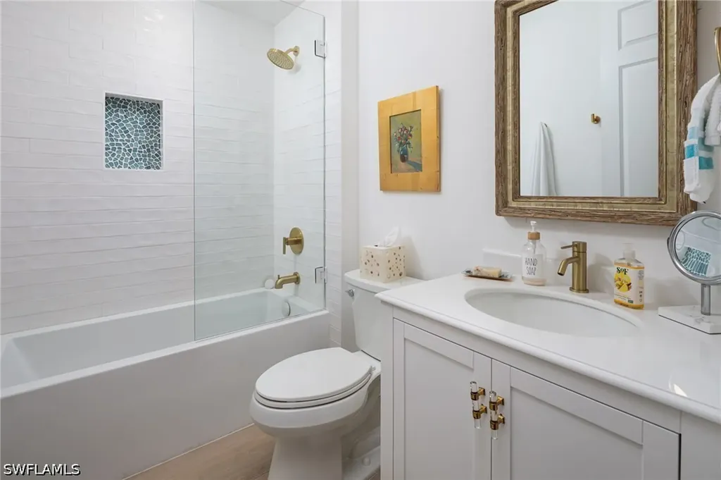 9239 Troon Lakes Drive Naples FL 34109