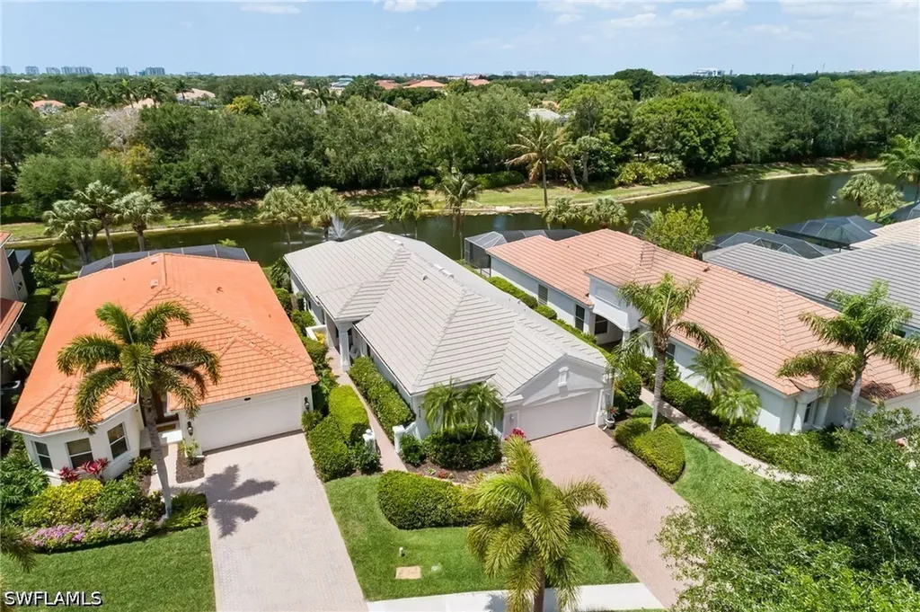 9239 Troon Lakes Drive Naples FL 34109