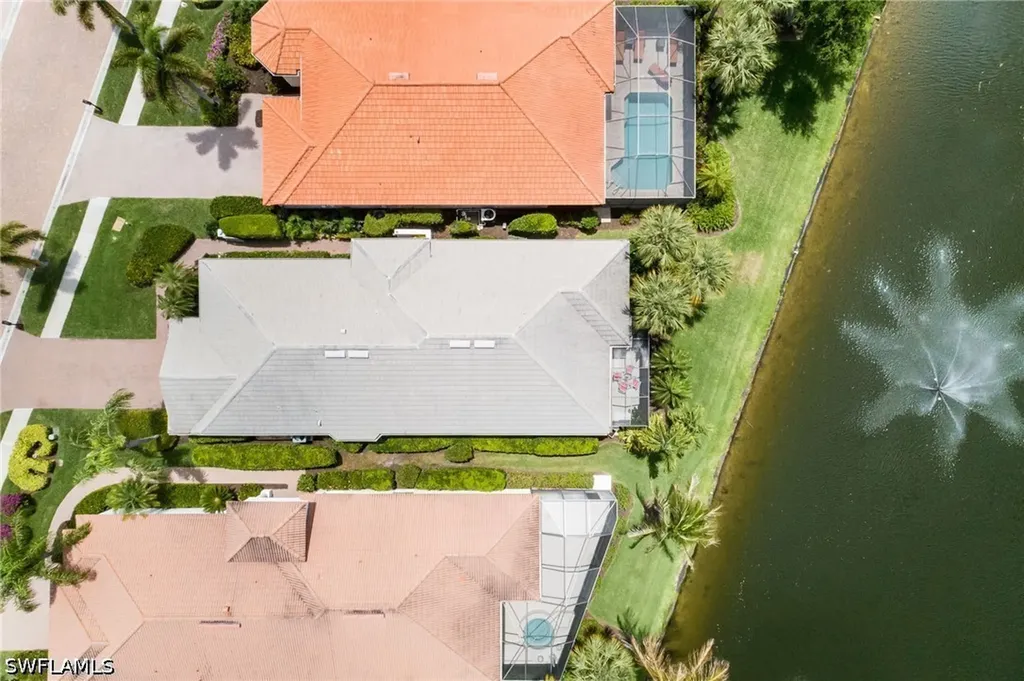 9239 Troon Lakes Drive Naples FL 34109