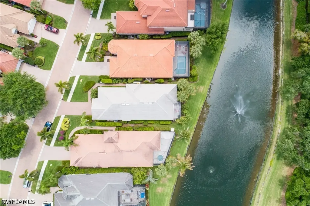 9239 Troon Lakes Drive Naples FL 34109