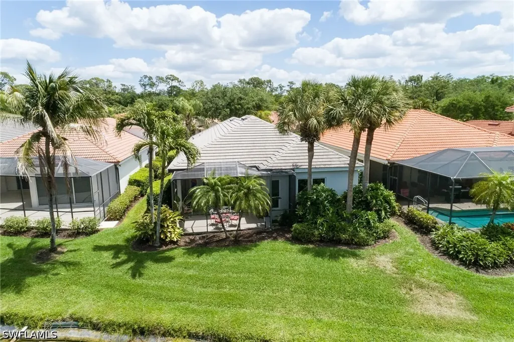 9239 Troon Lakes Drive Naples FL 34109