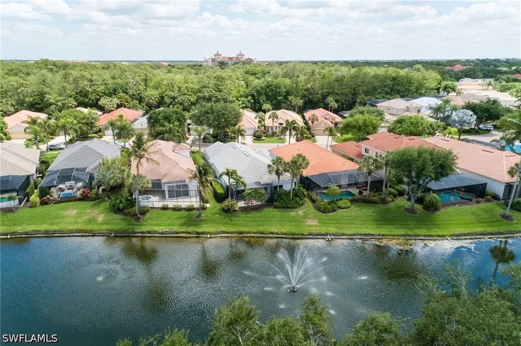 9239 Troon Lakes Drive Naples FL 34109