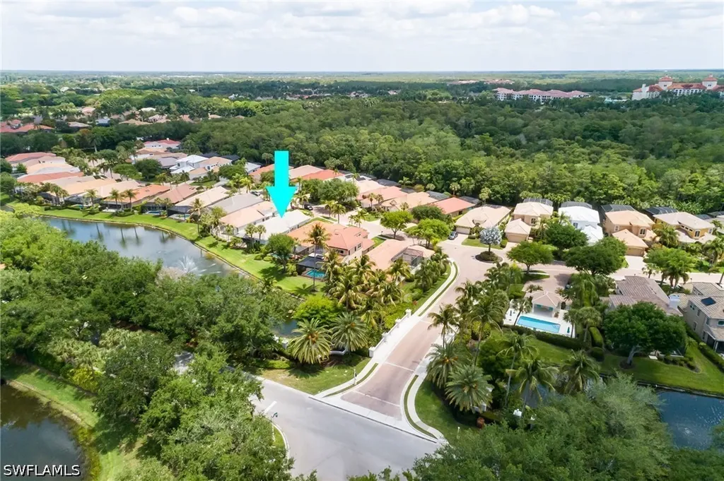 9239 Troon Lakes Drive Naples FL 34109