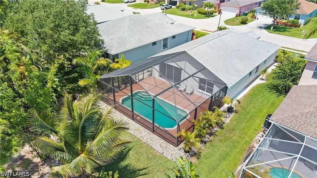 713 Crossfield Circle Naples FL 34104
