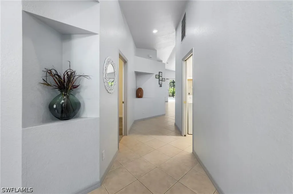 713 Crossfield Circle Naples FL 34104