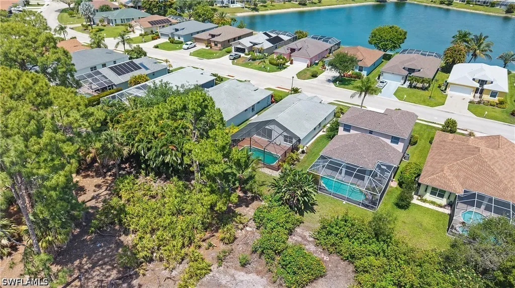 713 Crossfield Circle Naples FL 34104