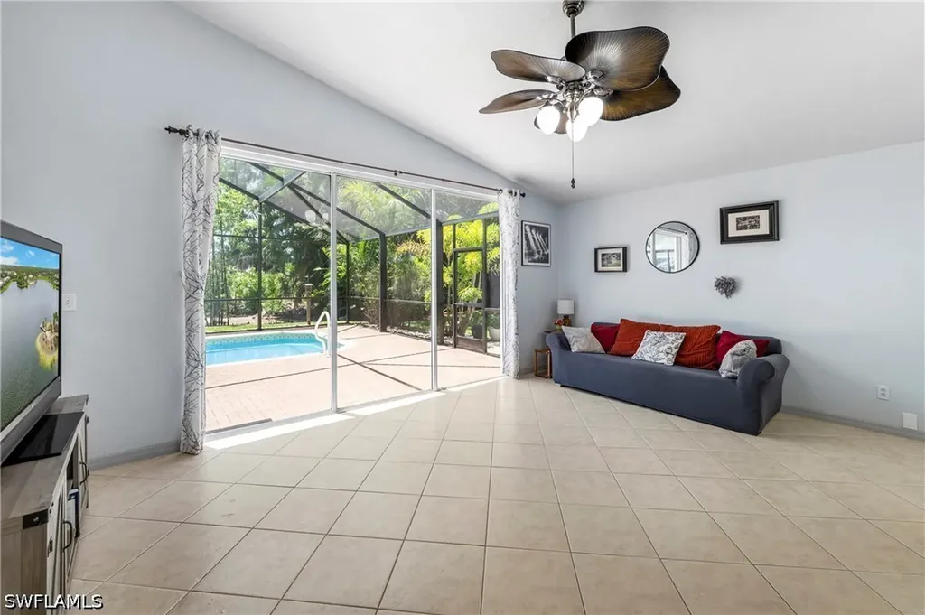 713 Crossfield Circle Naples FL 34104