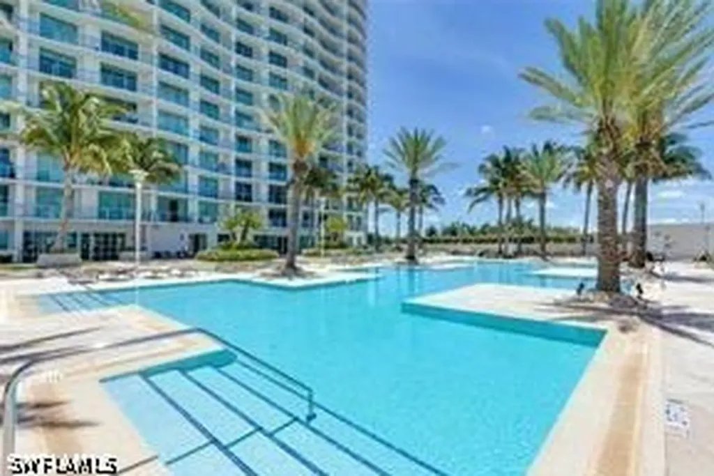 3000 Oasis Grand Boulevard Fort Myers FL 33916