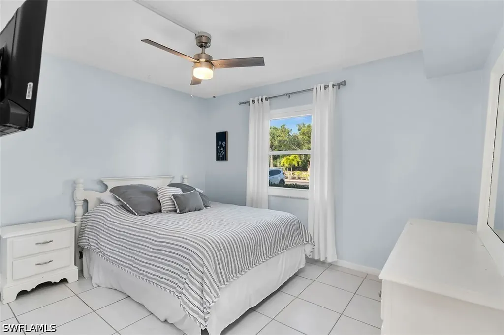 1000 Manatee Road Naples FL 34114