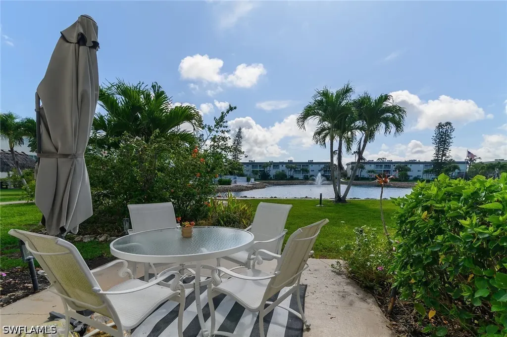 1000 Manatee Road Naples FL 34114