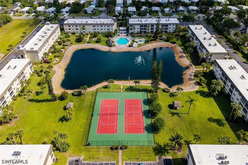 1000 Manatee Road Naples FL 34114