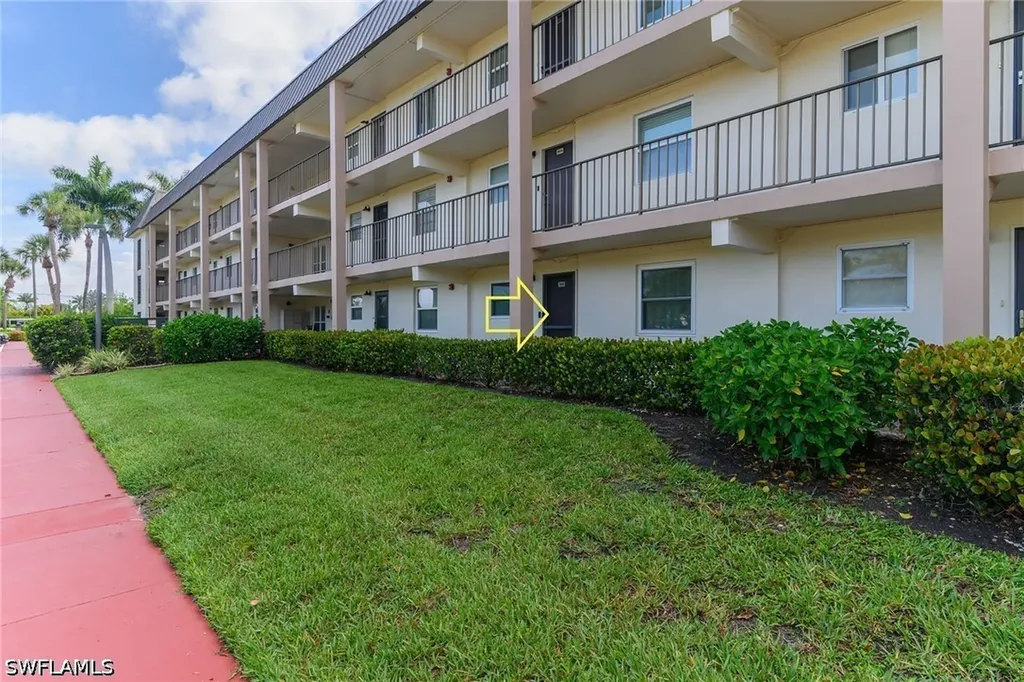 1000 Manatee Road Naples FL 34114