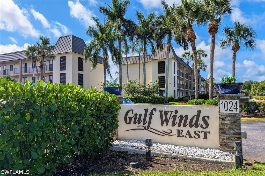 1000 Manatee Road Naples FL 34114