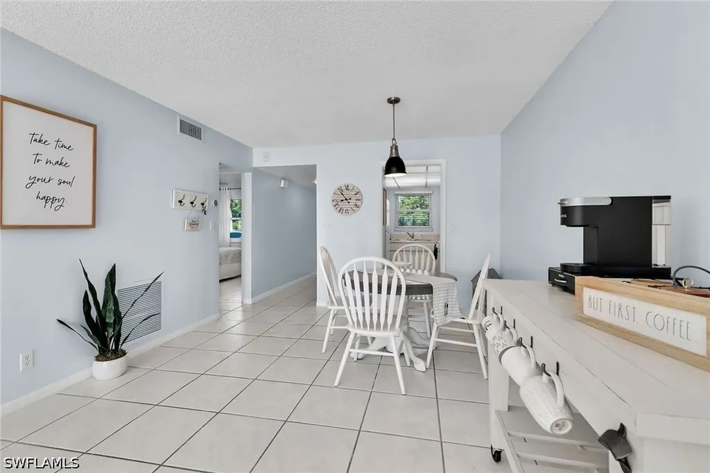 1000 Manatee Road Naples FL 34114