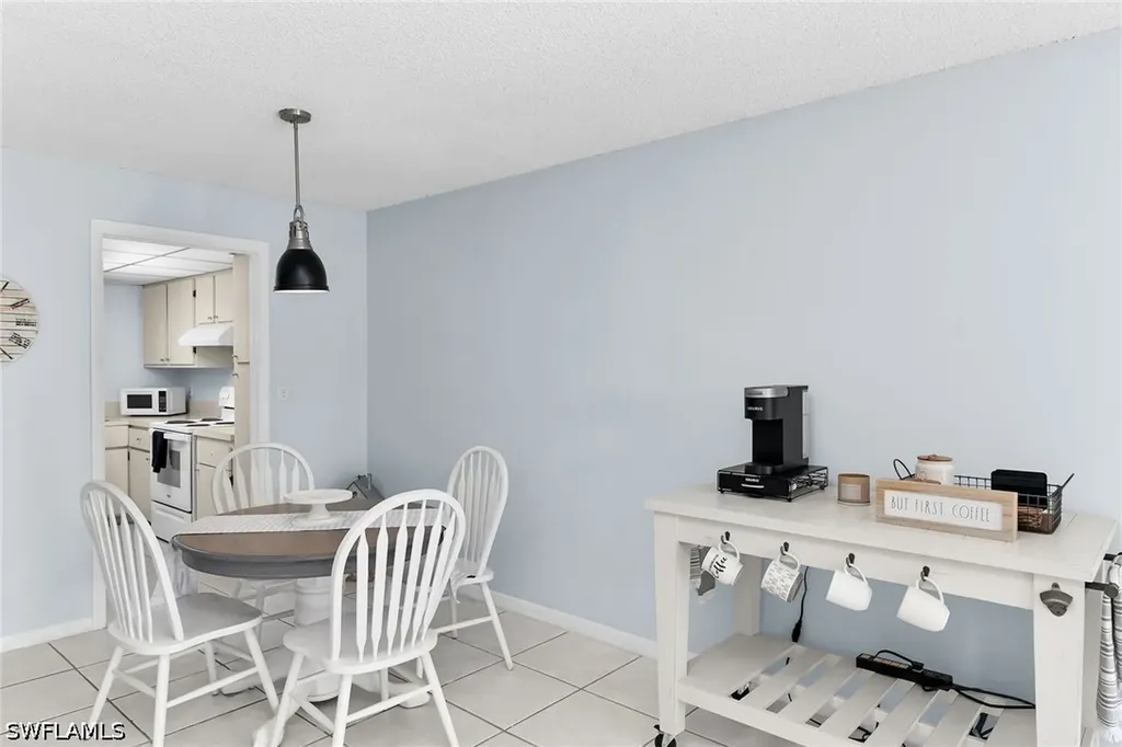 1000 Manatee Road Naples FL 34114