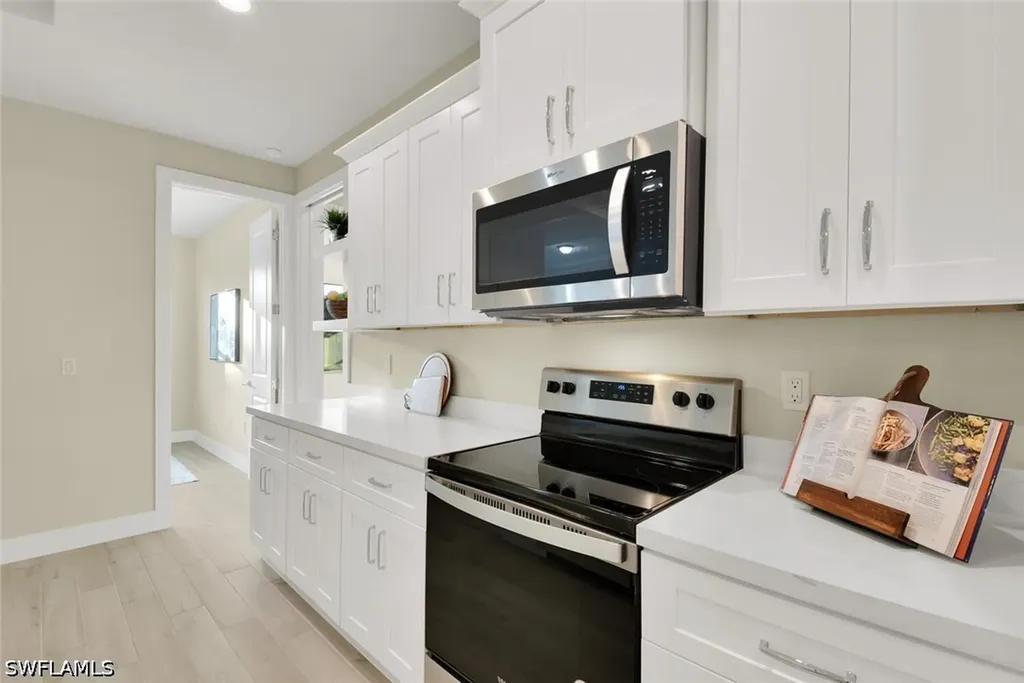 2512 Mabry Street Alva FL 33920