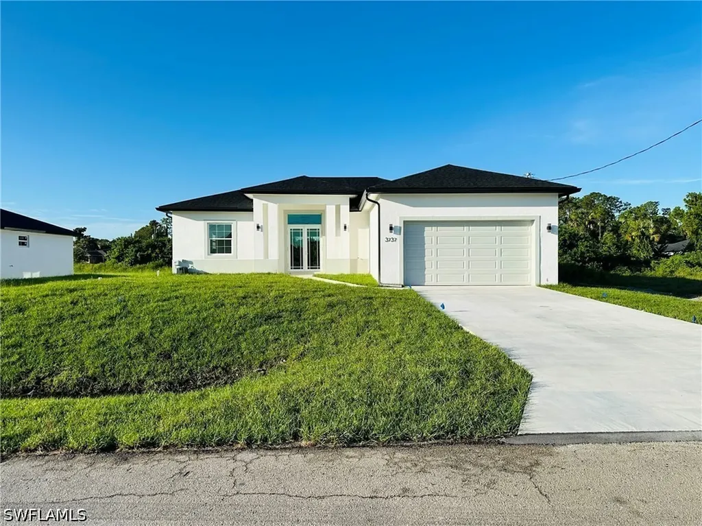 2512 Mabry Street Alva FL 33920