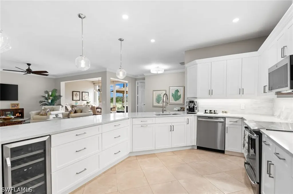 1540 Clermont Drive Naples FL 34109