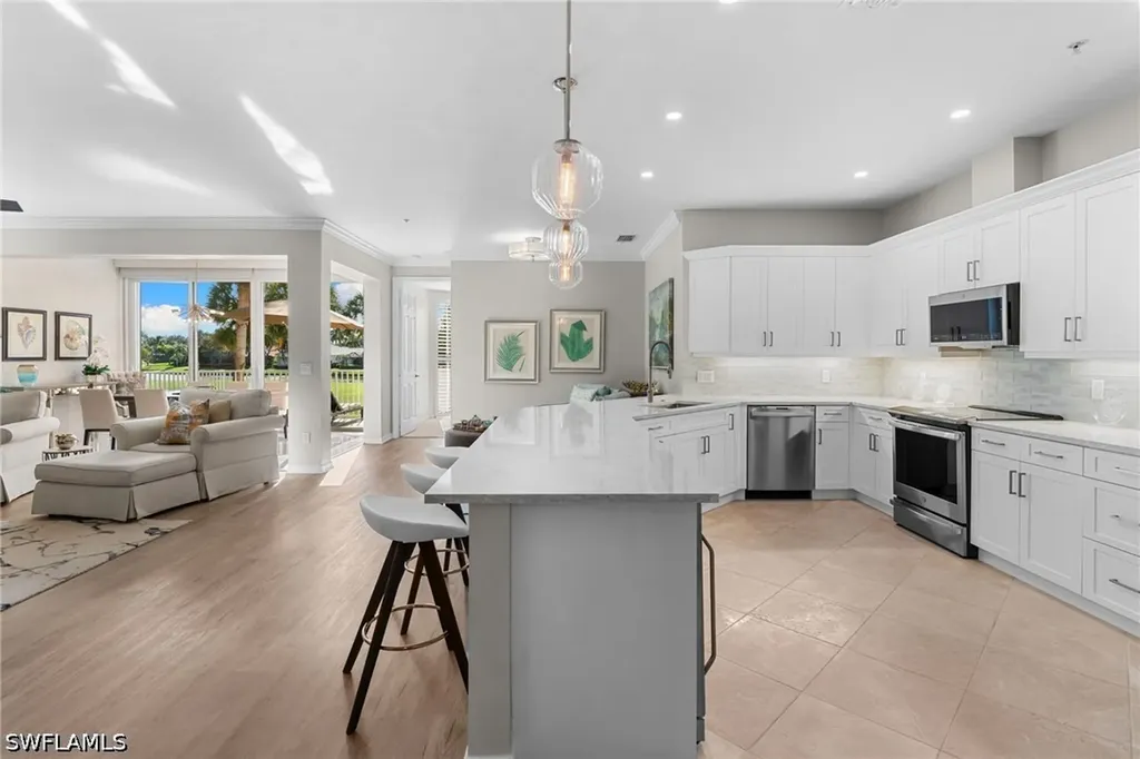 1540 Clermont Drive Naples FL 34109