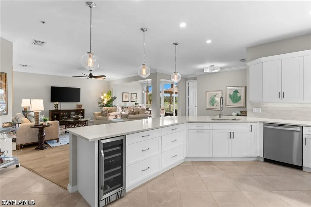1540 Clermont Drive Naples FL 34109
