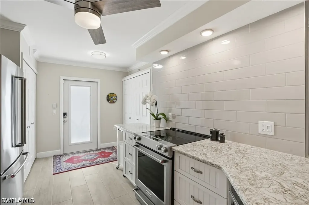 4945 Cougar Court S Naples FL 34109