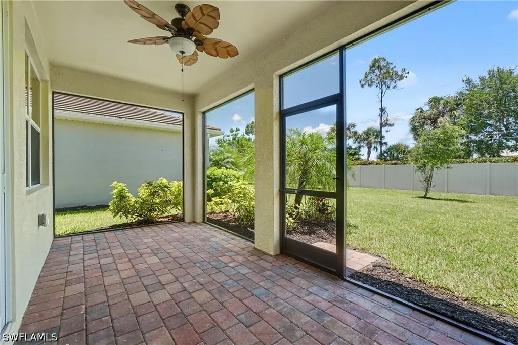 259 Tamarindo Lane Naples FL 34114