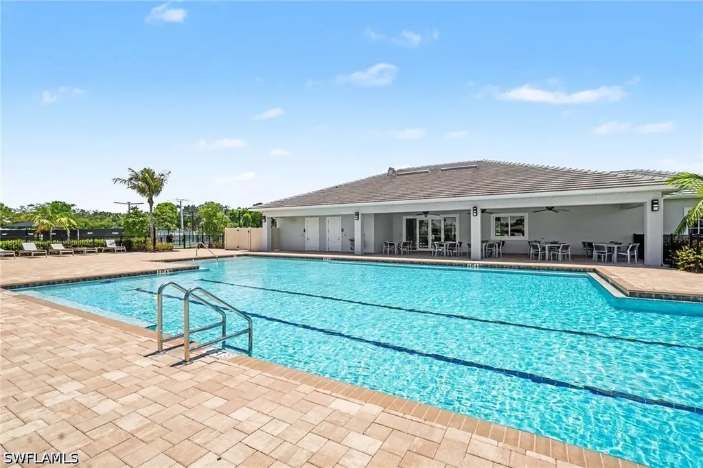259 Tamarindo Lane Naples FL 34114