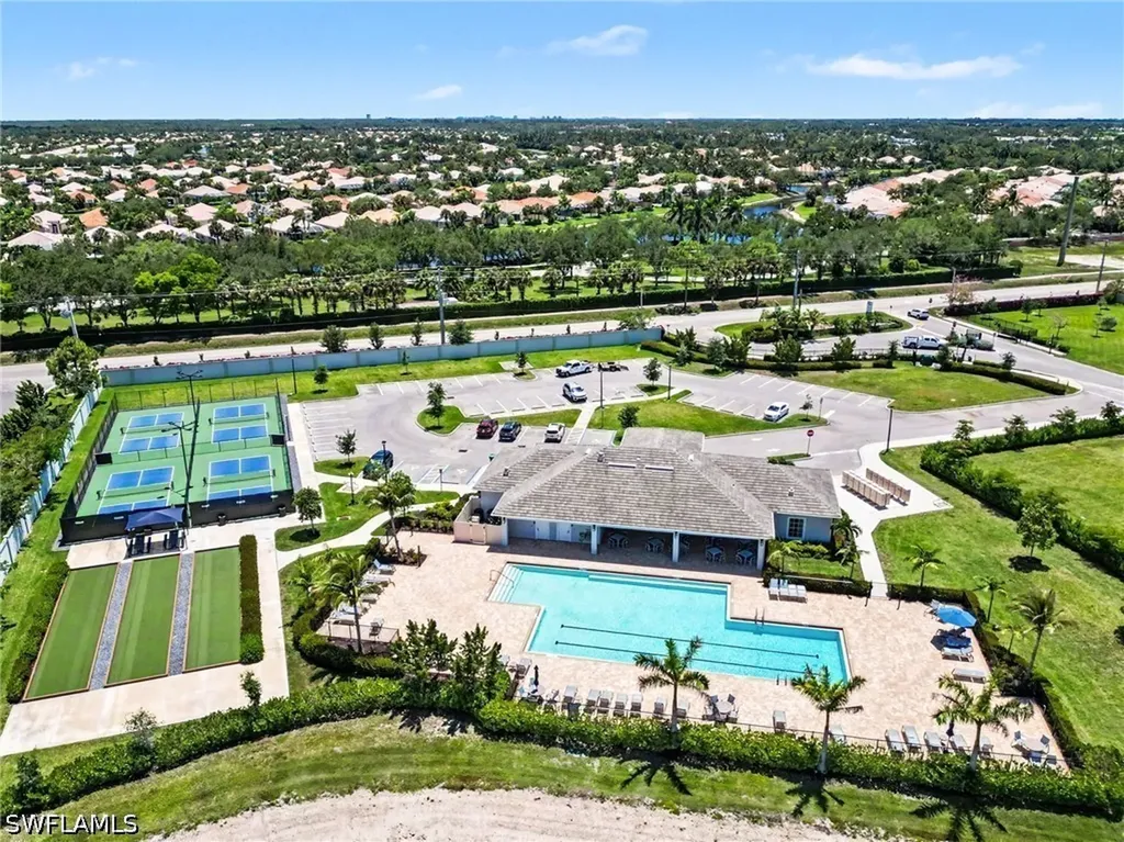 259 Tamarindo Lane Naples FL 34114