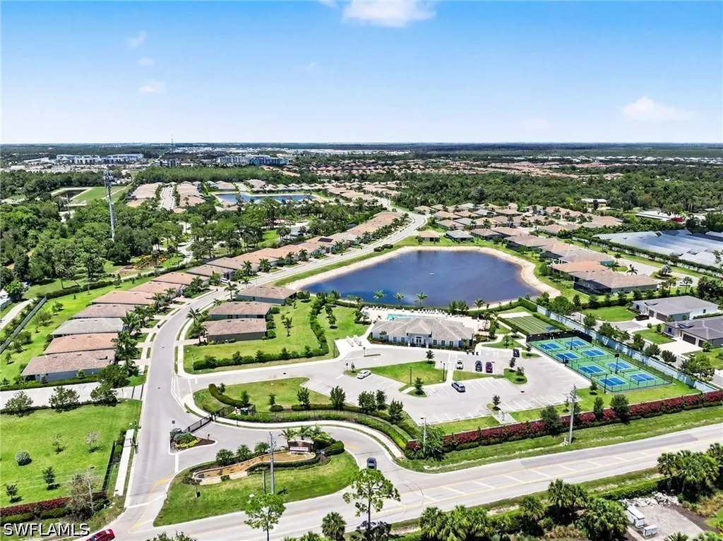 259 Tamarindo Lane Naples FL 34114