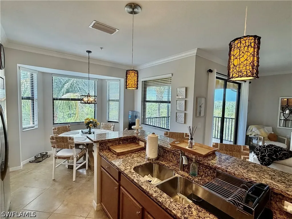 9715 Acqua Court Naples FL 34113