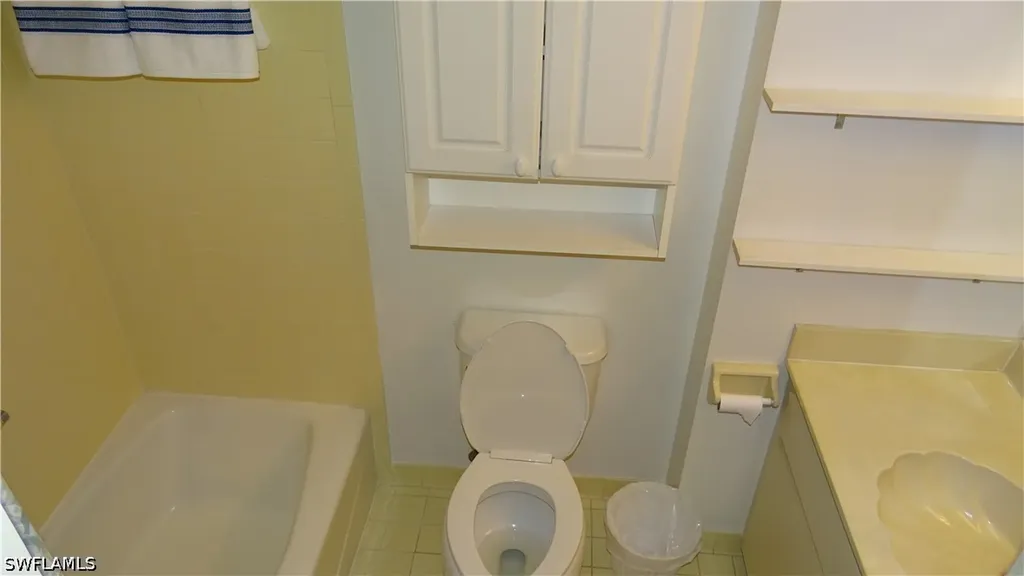 995 Anglers Cove Marco Island FL 34145