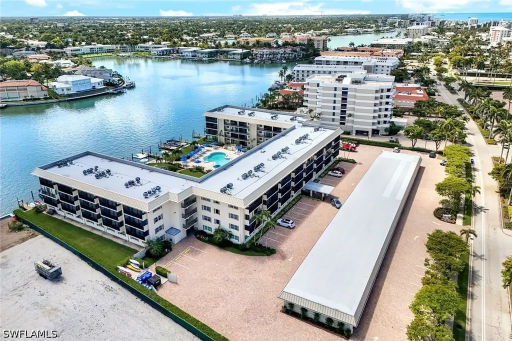 3200 Gulf Shore Boulevard N Naples FL 34103