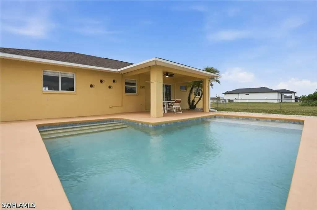 919 NE 18th Terrace Cape Coral FL 33909