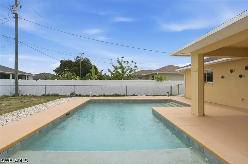 919 NE 18th Terrace Cape Coral FL 33909